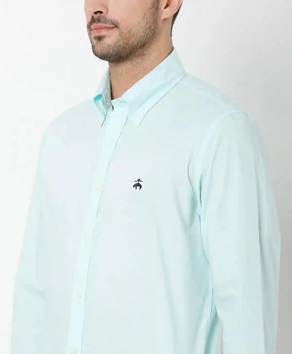 https://cdn.fynd.com/v2/falling-surf-7c8bb8/fyprod/wrkr/products/pictures/item/free/original/brooks-brothers/202200037_CANAL-BLUE/3/3kbybILxlC-410309794005_4_2553.webp