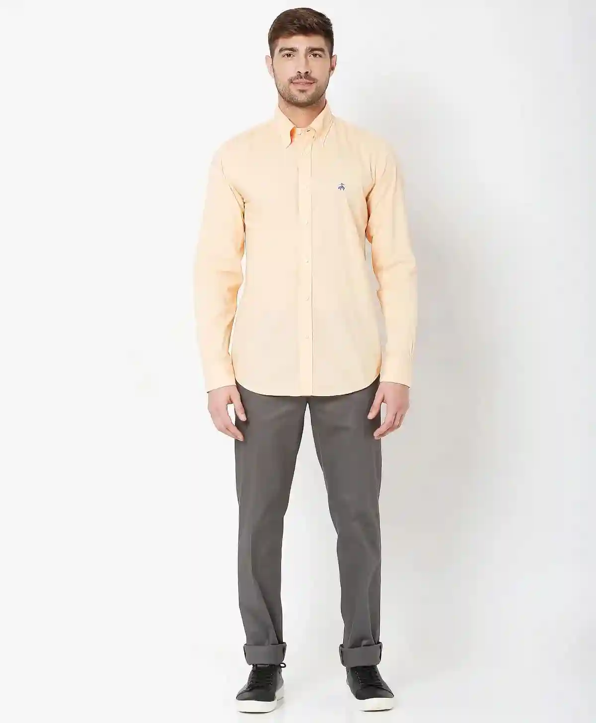 https://cdn.fynd.com/v2/falling-surf-7c8bb8/fyprod/wrkr/products/pictures/item/free/original/brooks-brothers/202200038_ORANGE-PEEL/4/x1uPyotHxK-410309795005_5_2116.webp