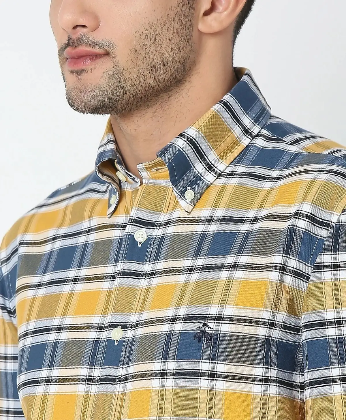 https://cdn.fynd.com/v2/falling-surf-7c8bb8/fyprod/wrkr/products/pictures/item/free/original/brooks-brothers/202200046_LEMON-ZEST/2/Y5xdmYh0Oh-410366265005_3_8063.webp