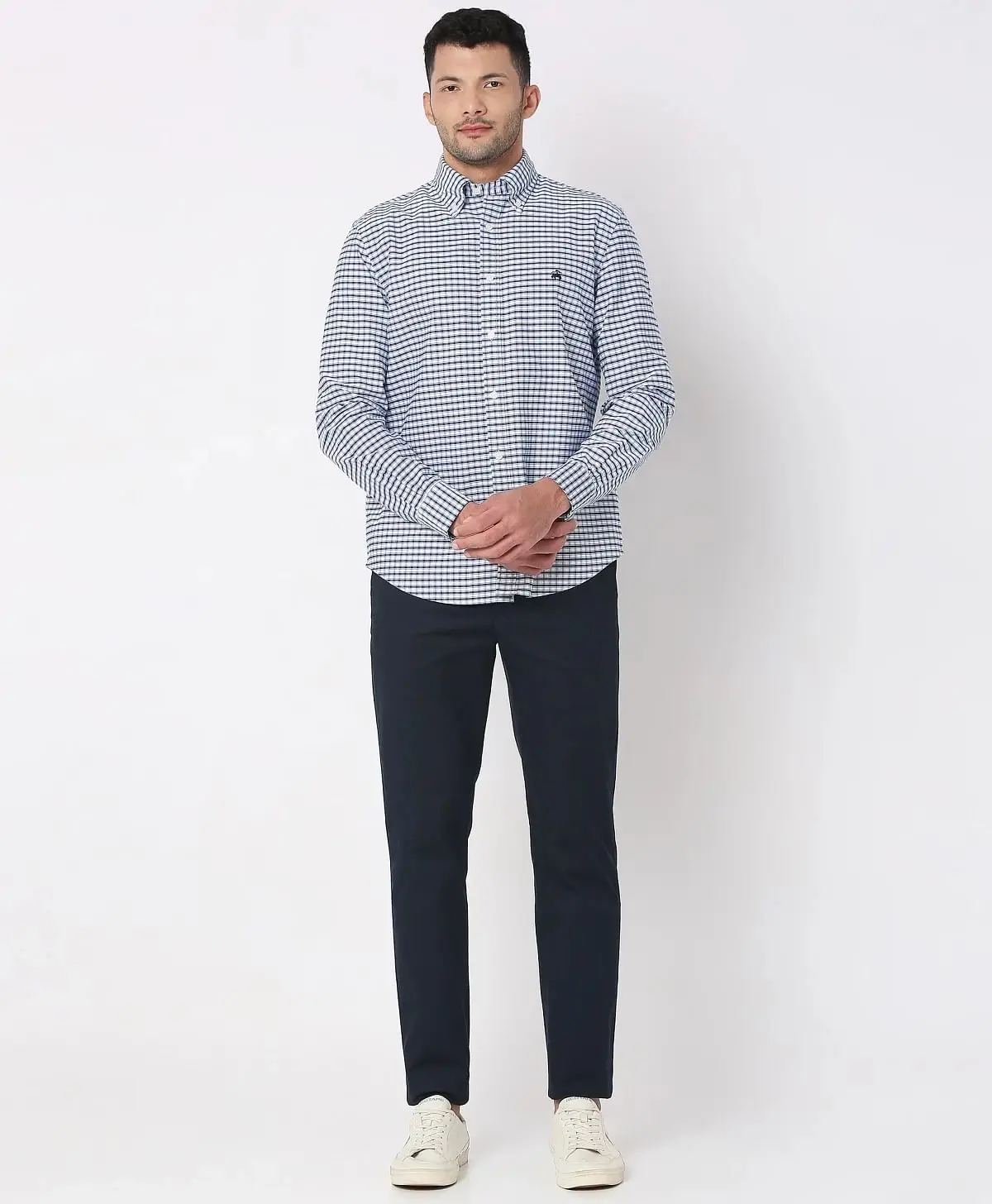 https://cdn.fynd.com/v2/falling-surf-7c8bb8/fyprod/wrkr/products/pictures/item/free/original/brooks-brothers/202200049_BLUE/3/2UhDKTvjTL-410366268005_4_9949.webp