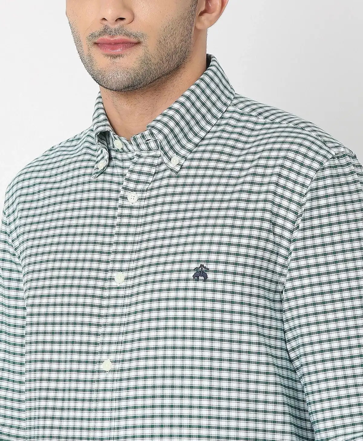https://cdn.fynd.com/v2/falling-surf-7c8bb8/fyprod/wrkr/products/pictures/item/free/original/brooks-brothers/202200050_GREEN/2/qDmQ46ccxz-410366269005_3_2366.webp