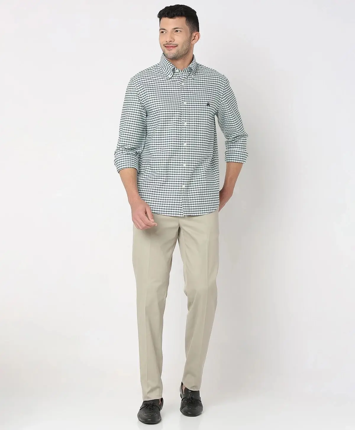 https://cdn.fynd.com/v2/falling-surf-7c8bb8/fyprod/wrkr/products/pictures/item/free/original/brooks-brothers/202200050_GREEN/4/Q5WQIdSkdO-410366269005_5_2833.webp