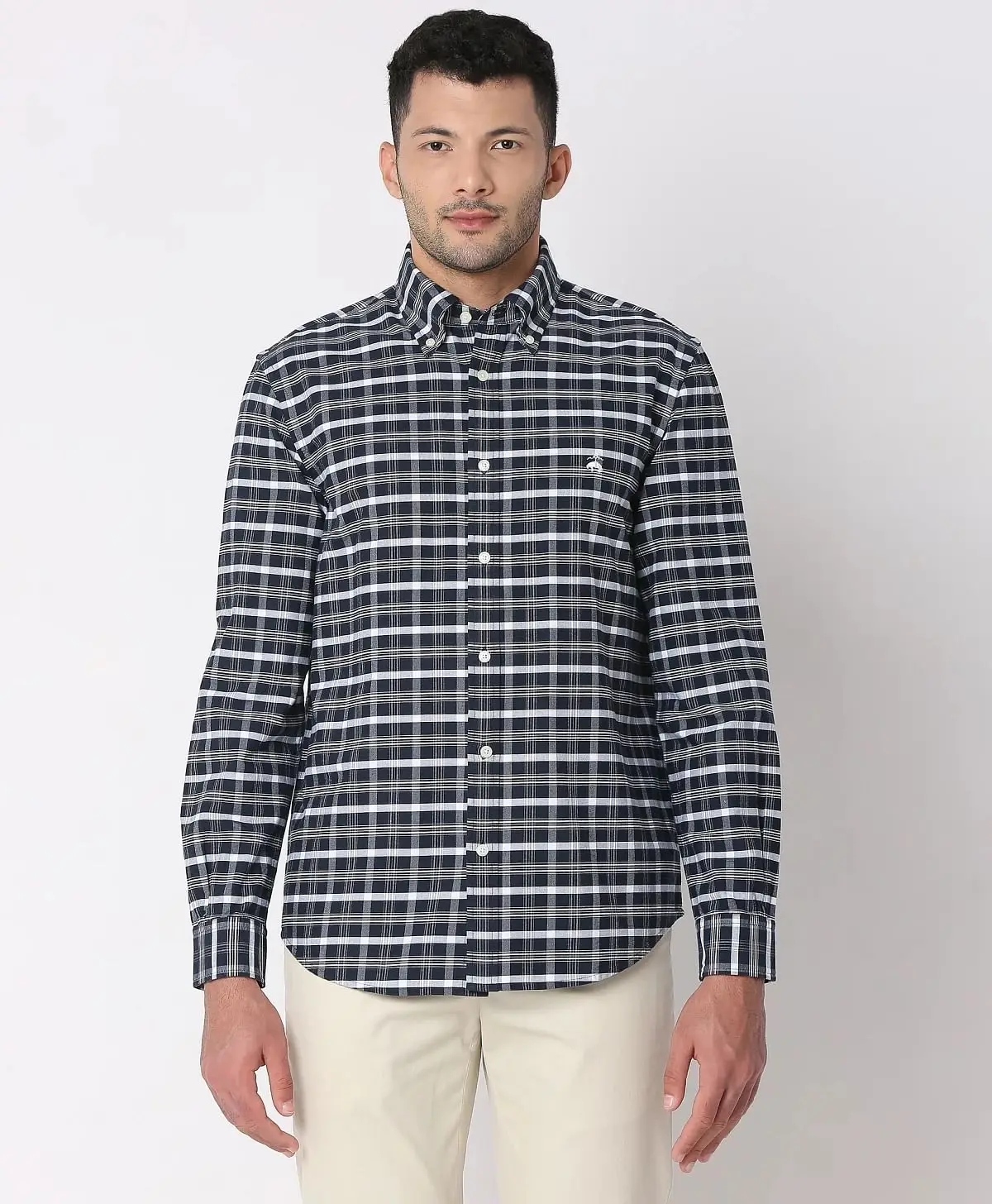 https://cdn.fynd.com/v2/falling-surf-7c8bb8/fyprod/wrkr/products/pictures/item/free/original/brooks-brothers/202200052_NAVY/0/ZqXERUXLTj-410366271005_1_8374.webp