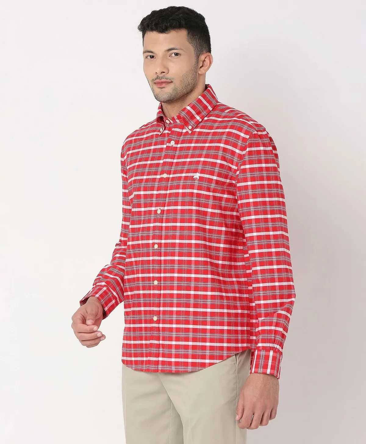 https://cdn.fynd.com/v2/falling-surf-7c8bb8/fyprod/wrkr/products/pictures/item/free/original/brooks-brothers/202200053_RED/1/WXzqnlIPFf-410366272005_2_9454.webp