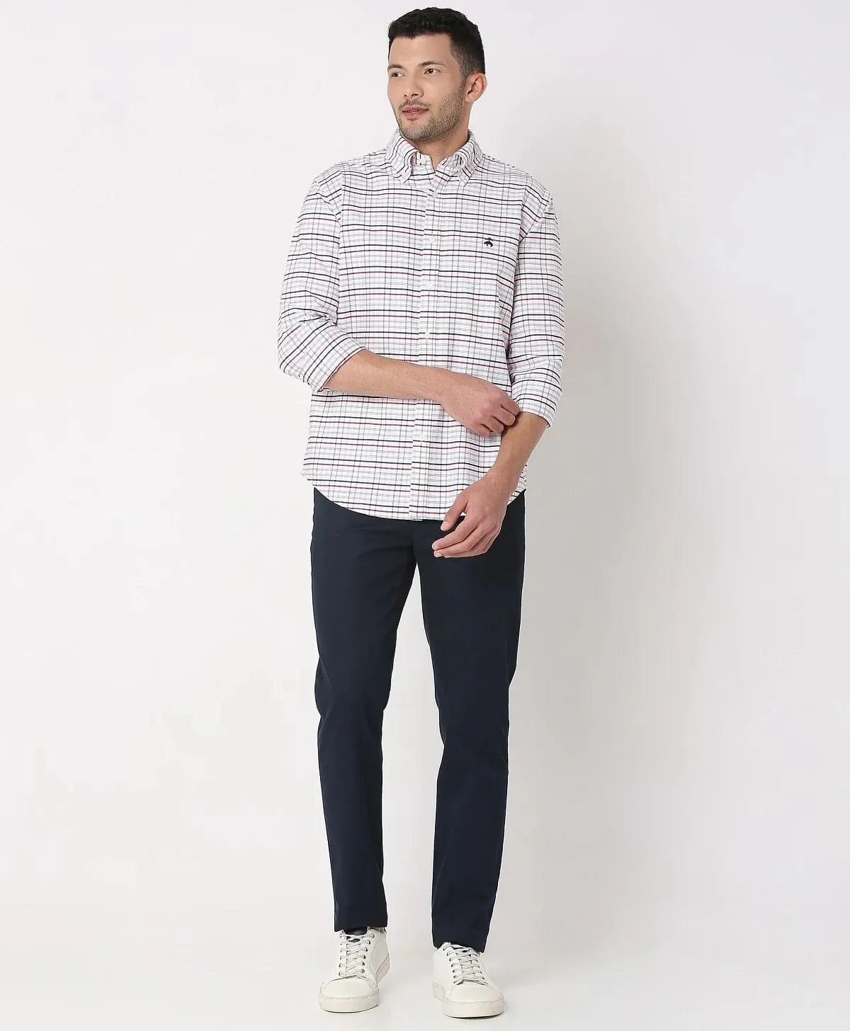 https://cdn.fynd.com/v2/falling-surf-7c8bb8/fyprod/wrkr/products/pictures/item/free/original/brooks-brothers/202200054_RED/5/zPqKN_peIk-410366273005_6_1519.webp