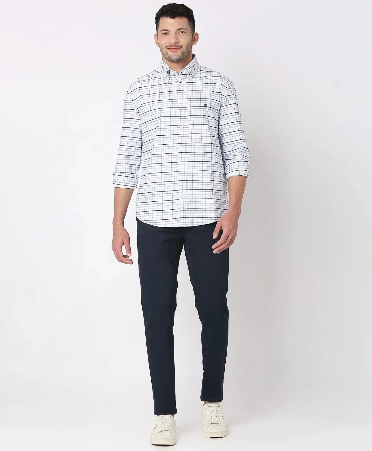 https://cdn.fynd.com/v2/falling-surf-7c8bb8/fyprod/wrkr/products/pictures/item/free/original/brooks-brothers/202200055_BLUE/3/2E8lFe5OE3-410366274005_4_2174.webp