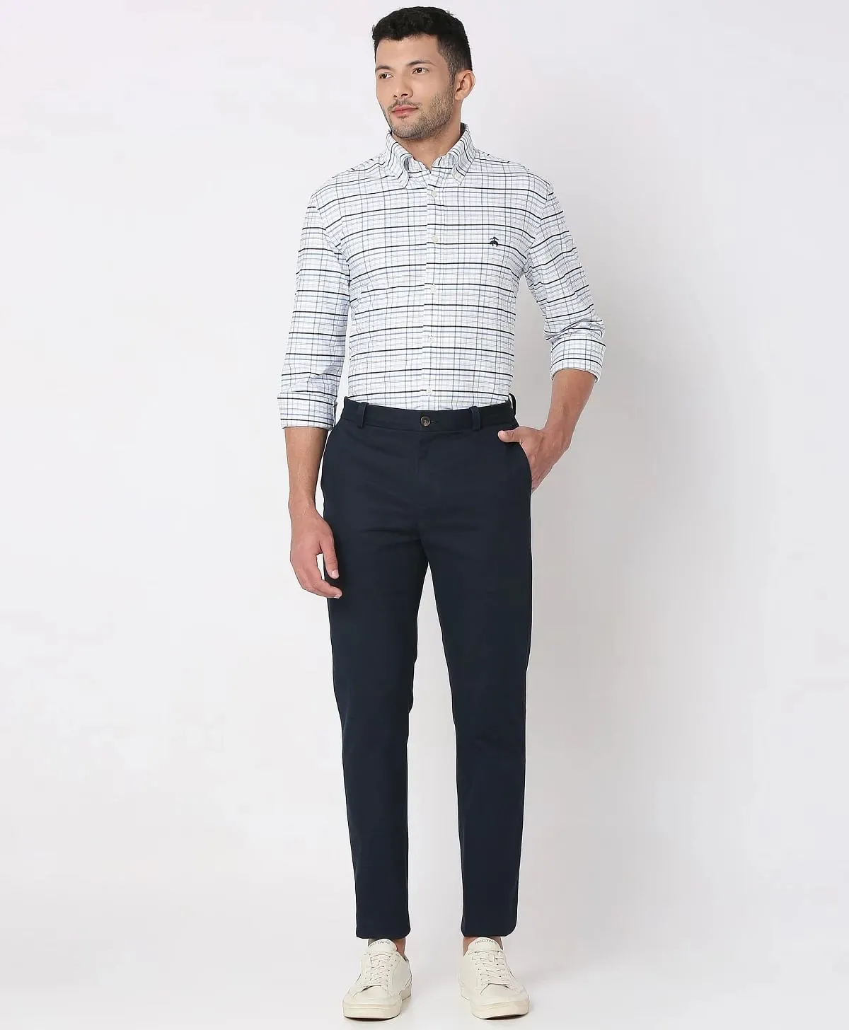https://cdn.fynd.com/v2/falling-surf-7c8bb8/fyprod/wrkr/products/pictures/item/free/original/brooks-brothers/202200055_BLUE/4/oamlpgjyhh-410366274005_5_2052.webp