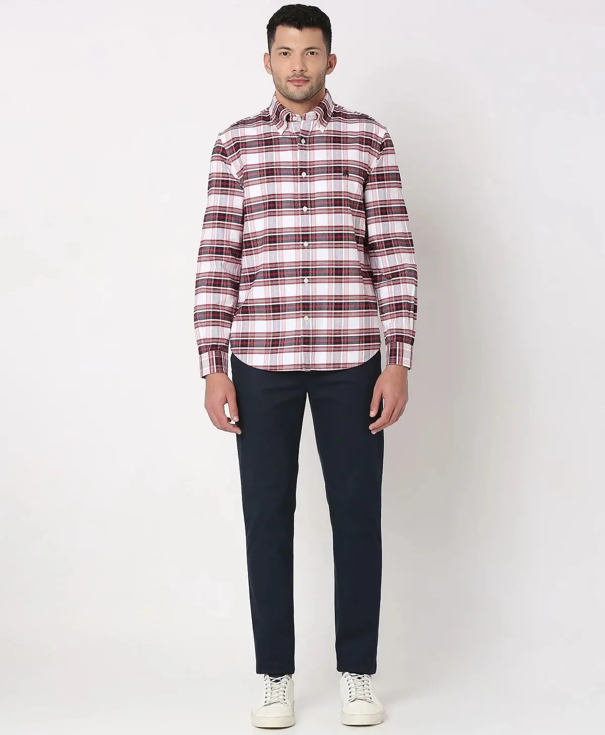 https://cdn.fynd.com/v2/falling-surf-7c8bb8/fyprod/wrkr/products/pictures/item/free/original/brooks-brothers/202200057_RED/3/4efU4P5e-H-410366276005_4_9530.webp