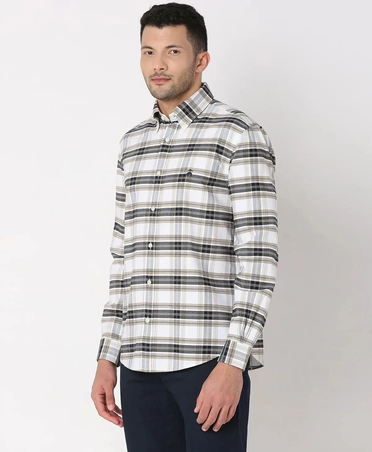 https://cdn.fynd.com/v2/falling-surf-7c8bb8/fyprod/wrkr/products/pictures/item/free/original/brooks-brothers/202200058_BROWN/1/mmMhrs8OB2-410366277005_2_4354.webp
