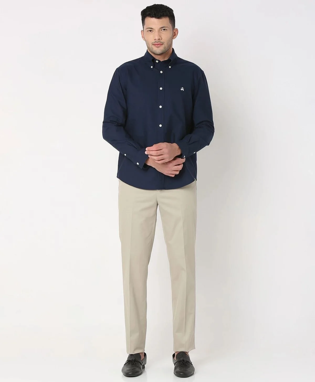 https://cdn.fynd.com/v2/falling-surf-7c8bb8/fyprod/wrkr/products/pictures/item/free/original/brooks-brothers/202200063_NAVY-BLAZER/4/B4PVtqDGxu-410366280005_5_2521.webp