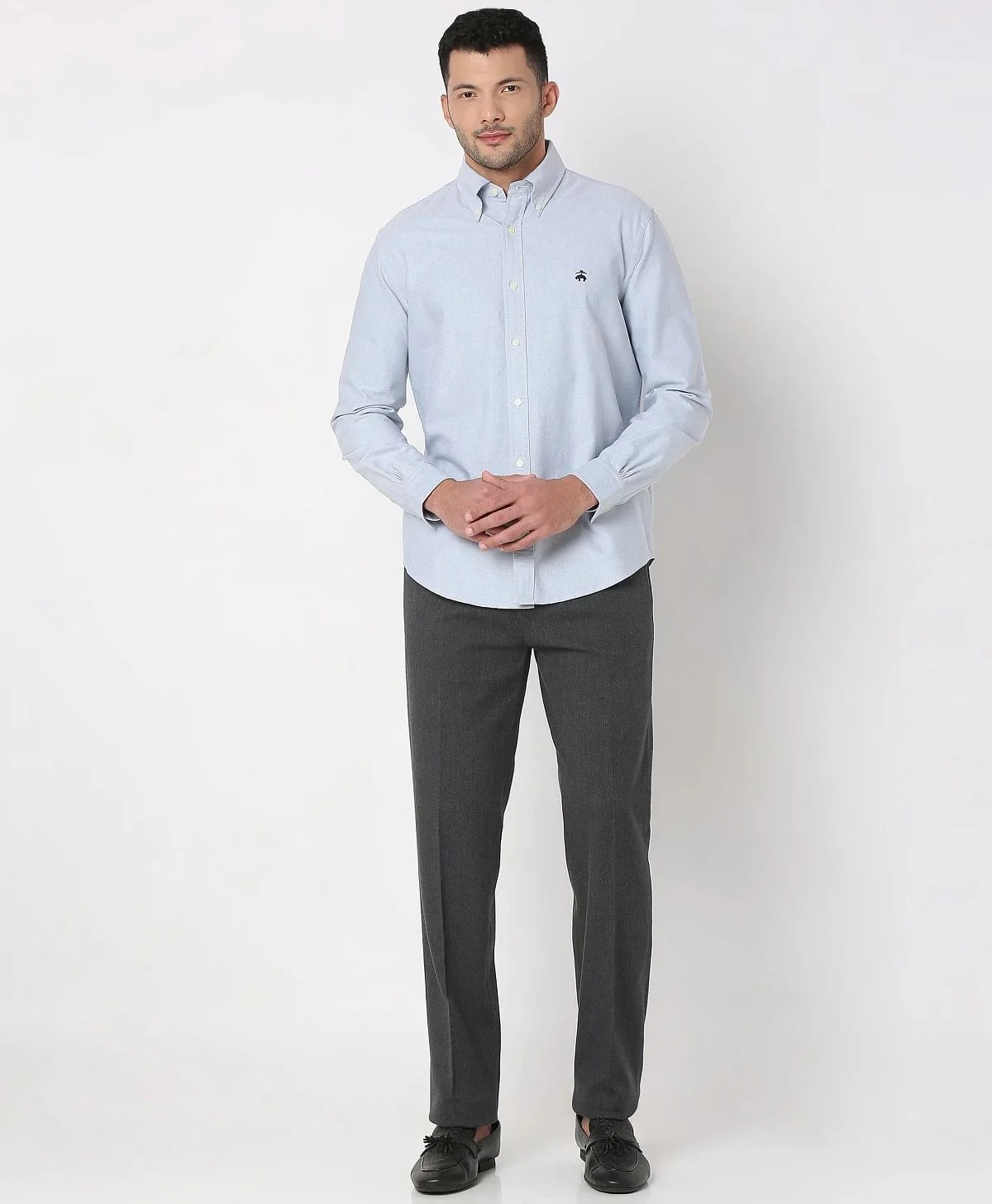 https://cdn.fynd.com/v2/falling-surf-7c8bb8/fyprod/wrkr/products/pictures/item/free/original/brooks-brothers/202200067_MOONLIGHT-BLUE/3/hMVvBg_kgw-410366284005_4_2917.webp