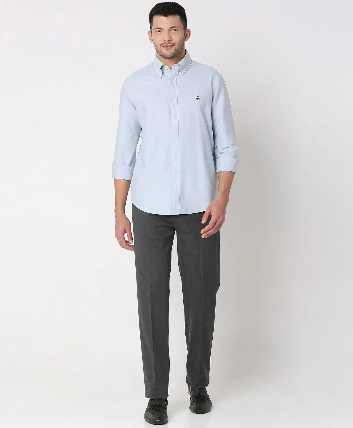 https://cdn.fynd.com/v2/falling-surf-7c8bb8/fyprod/wrkr/products/pictures/item/free/original/brooks-brothers/202200067_MOONLIGHT-BLUE/4/ME4BFxcM87-410366284005_5_9171.webp