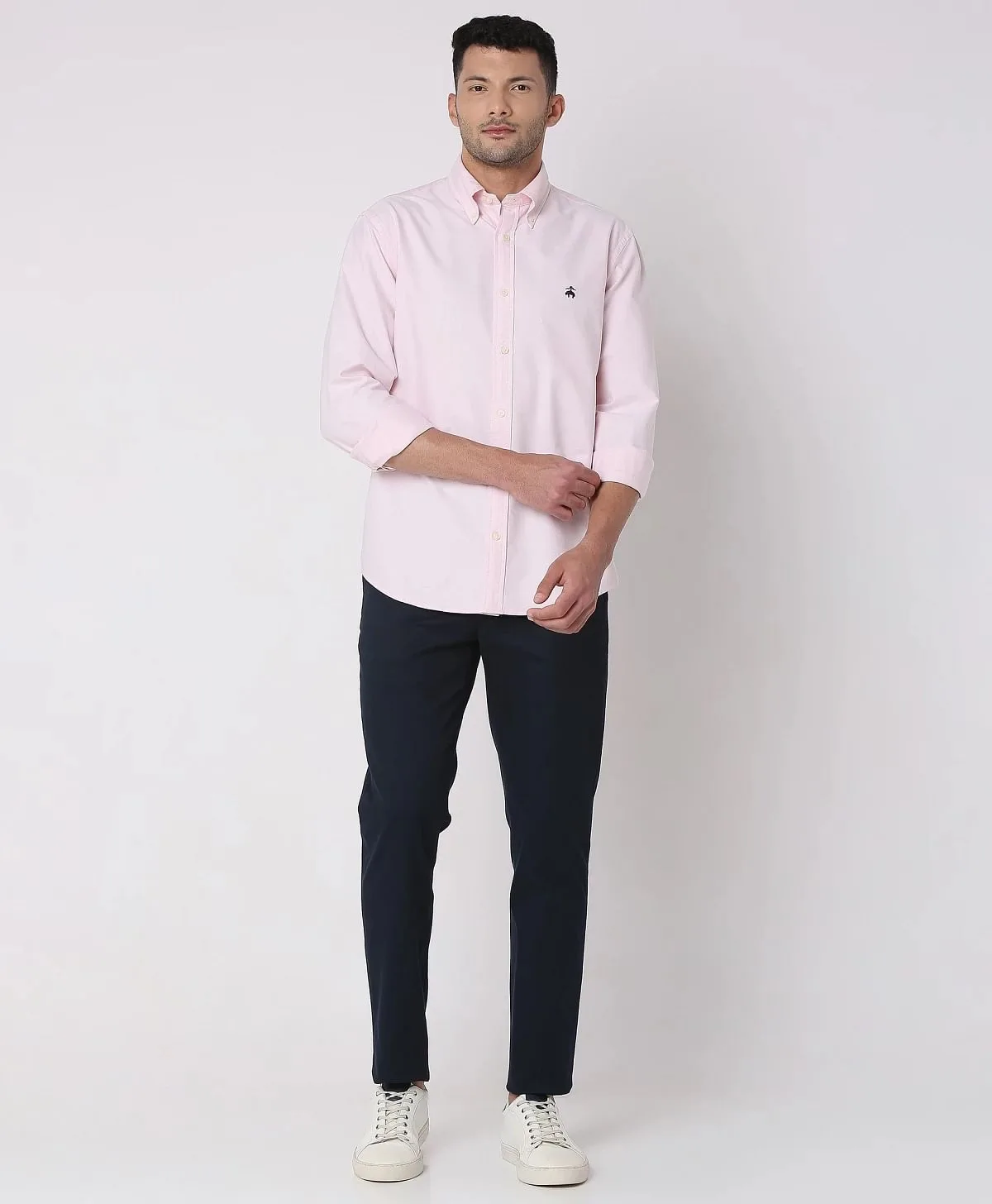 https://cdn.fynd.com/v2/falling-surf-7c8bb8/fyprod/wrkr/products/pictures/item/free/original/brooks-brothers/202200068_PEACHES-N-CREAM/4/SV5nctltlX-410366285005_5_1974.webp
