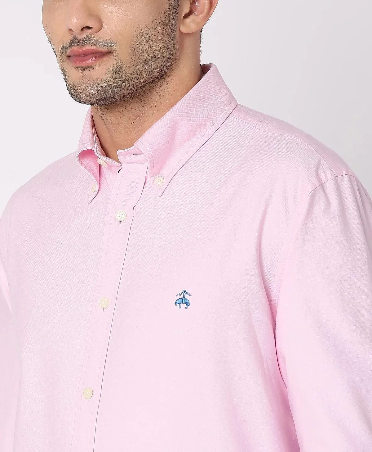 https://cdn.fynd.com/v2/falling-surf-7c8bb8/fyprod/wrkr/products/pictures/item/free/original/brooks-brothers/202200069_LIGHT-PINK/2/zGAg4e-3xU-410366286005_3_7504.webp