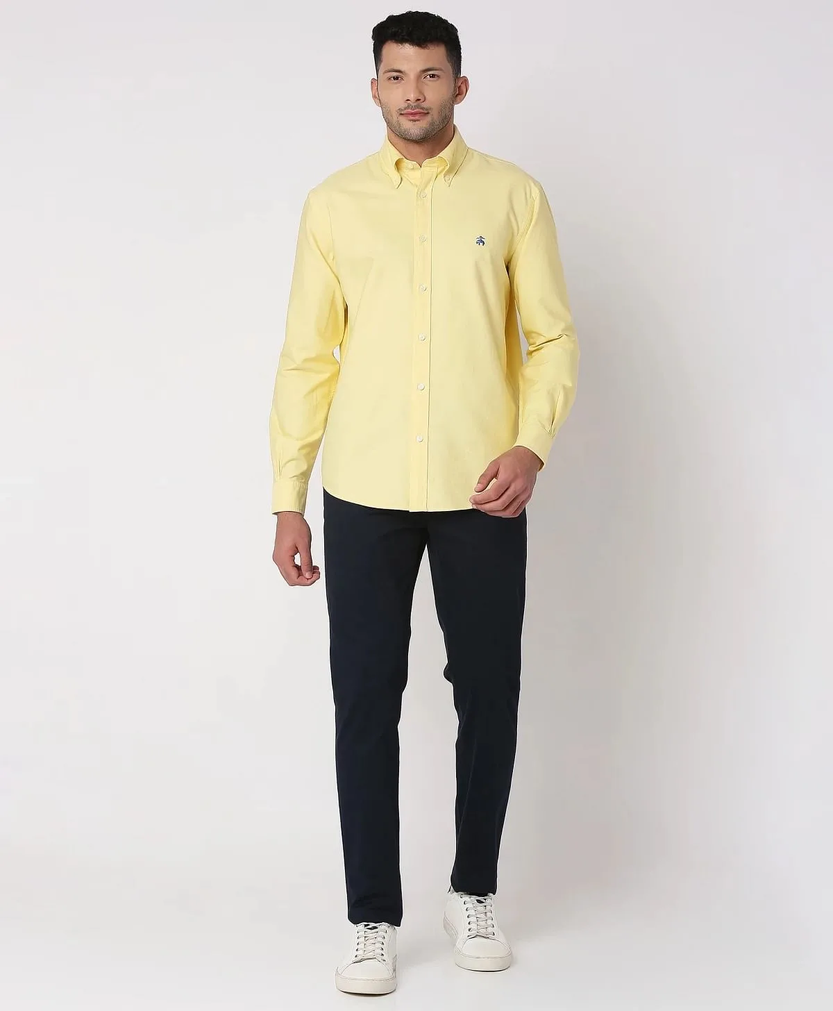 https://cdn.fynd.com/v2/falling-surf-7c8bb8/fyprod/wrkr/products/pictures/item/free/original/brooks-brothers/202200071_MELLOW-YELLOW/3/YWkZobUTtu-410366288005_4_9062.webp
