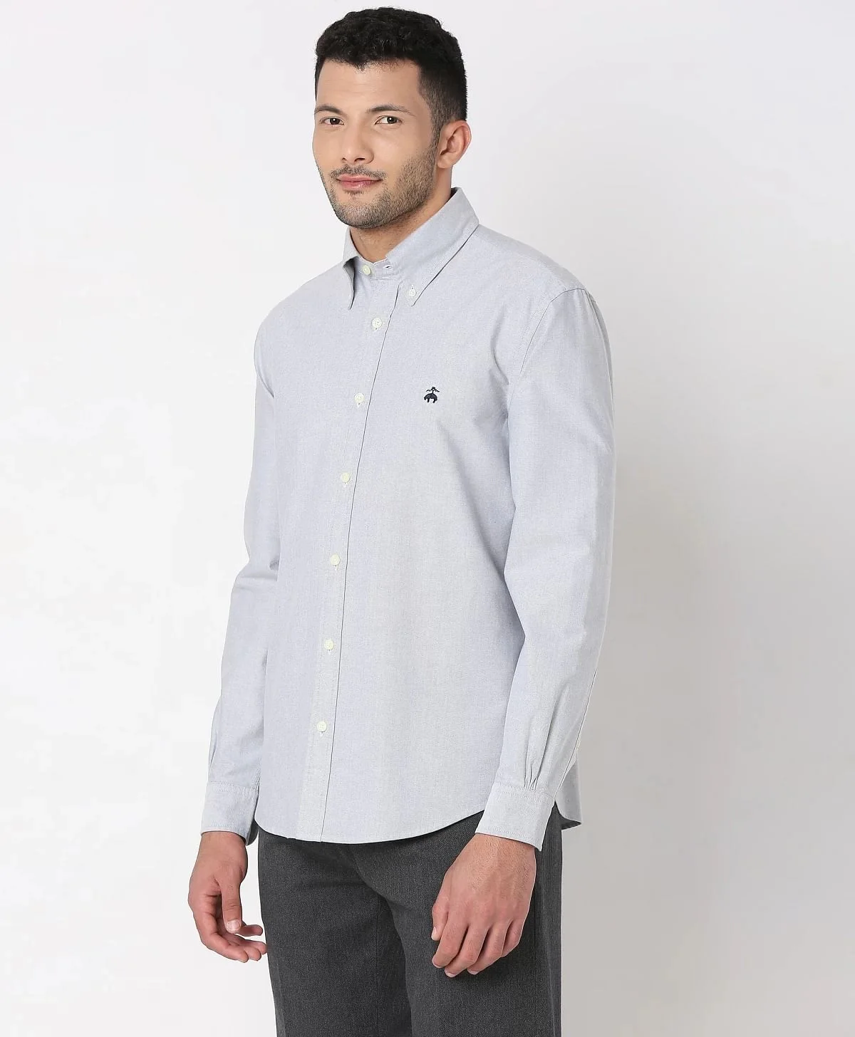 https://cdn.fynd.com/v2/falling-surf-7c8bb8/fyprod/wrkr/products/pictures/item/free/original/brooks-brothers/202200072_GRANITE-GRAY/1/cj1p0V2JmQ-410366289005_2_4620.webp