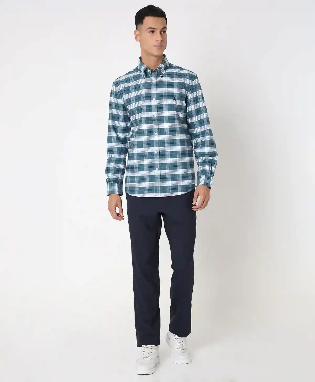 https://cdn.fynd.com/v2/falling-surf-7c8bb8/fyprod/wrkr/products/pictures/item/free/original/brooks-brothers/202400085_GREEN/1/wRCzaMFIaj-410478690005_2_8876.webp