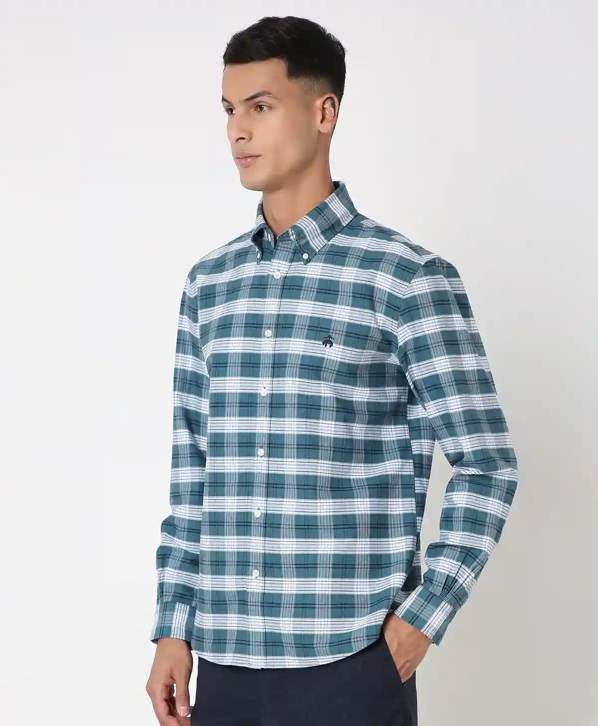 https://cdn.fynd.com/v2/falling-surf-7c8bb8/fyprod/wrkr/products/pictures/item/free/original/brooks-brothers/202400085_GREEN/3/Cf7tzz-dRC-410478690005_4_4408.webp
