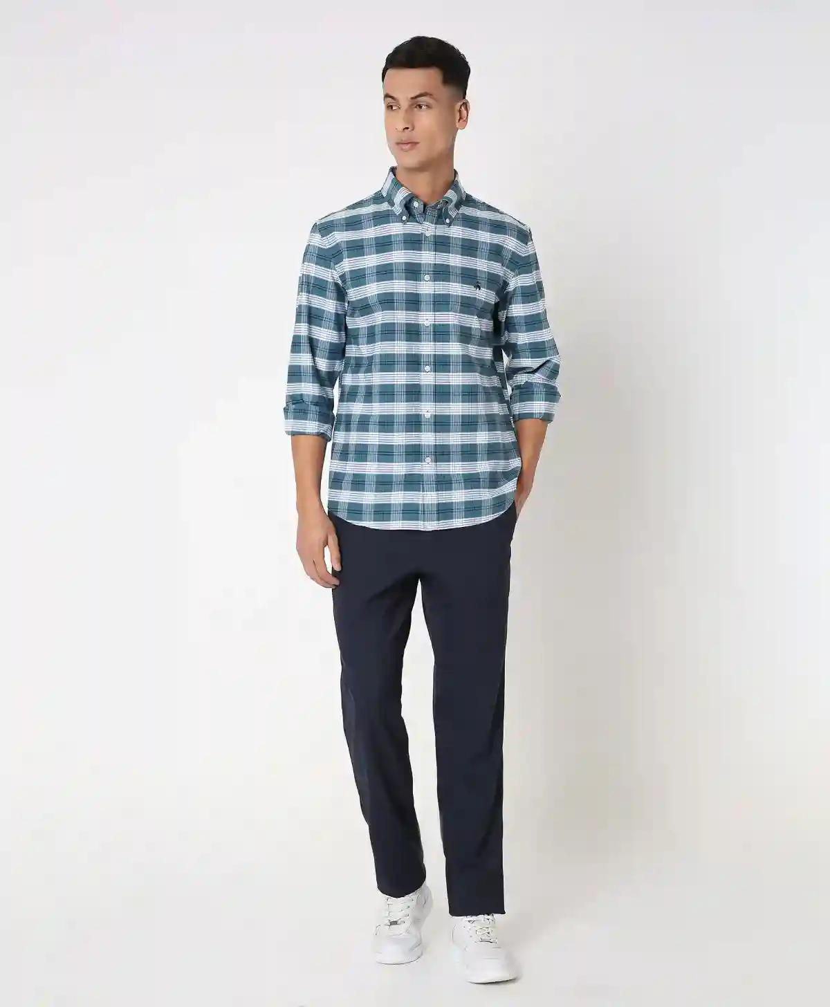 https://cdn.fynd.com/v2/falling-surf-7c8bb8/fyprod/wrkr/products/pictures/item/free/original/brooks-brothers/202400085_GREEN/4/uM_O0415Ln-410478690005_5_4003.webp