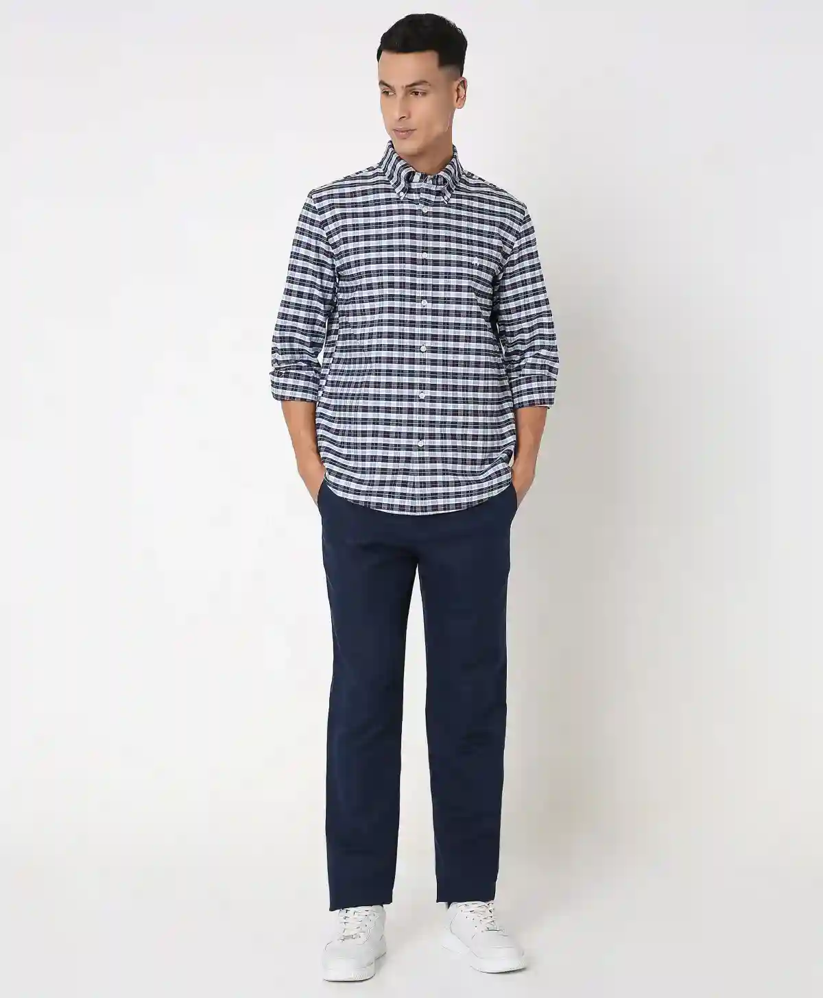 https://cdn.fynd.com/v2/falling-surf-7c8bb8/fyprod/wrkr/products/pictures/item/free/original/brooks-brothers/202400086_BLUE/4/qd-yOD9tSw-410478691005_5_3580.webp