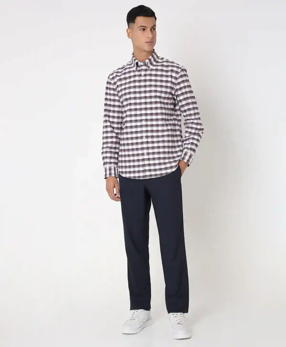 https://cdn.fynd.com/v2/falling-surf-7c8bb8/fyprod/wrkr/products/pictures/item/free/original/brooks-brothers/202400090_BLUE/1/kx6Xsj5C07-410478695005_2_5871.webp