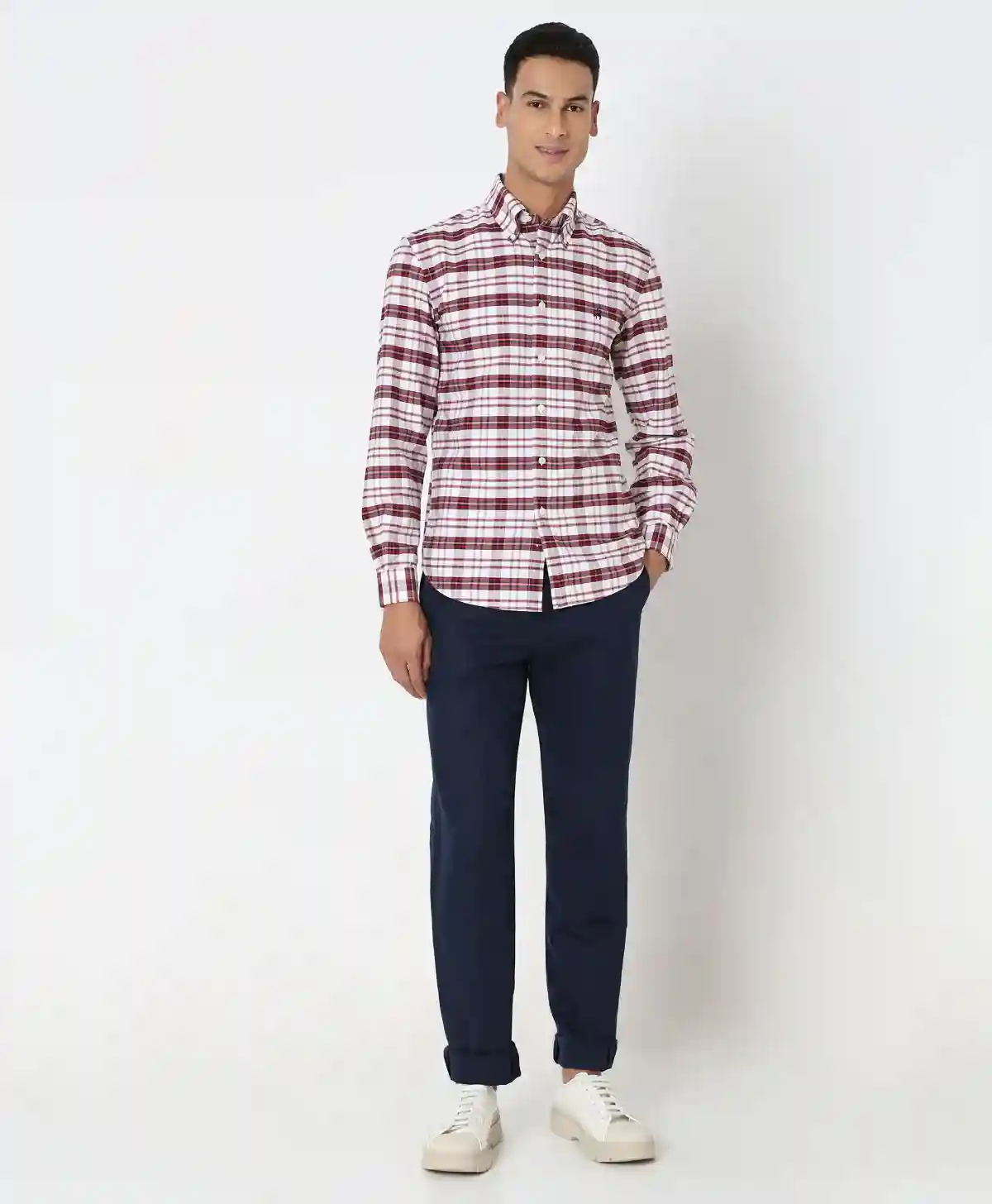 https://cdn.fynd.com/v2/falling-surf-7c8bb8/fyprod/wrkr/products/pictures/item/free/original/brooks-brothers/202400093_RED/2/N4bdzCax0V-410478698005_3_8281.webp