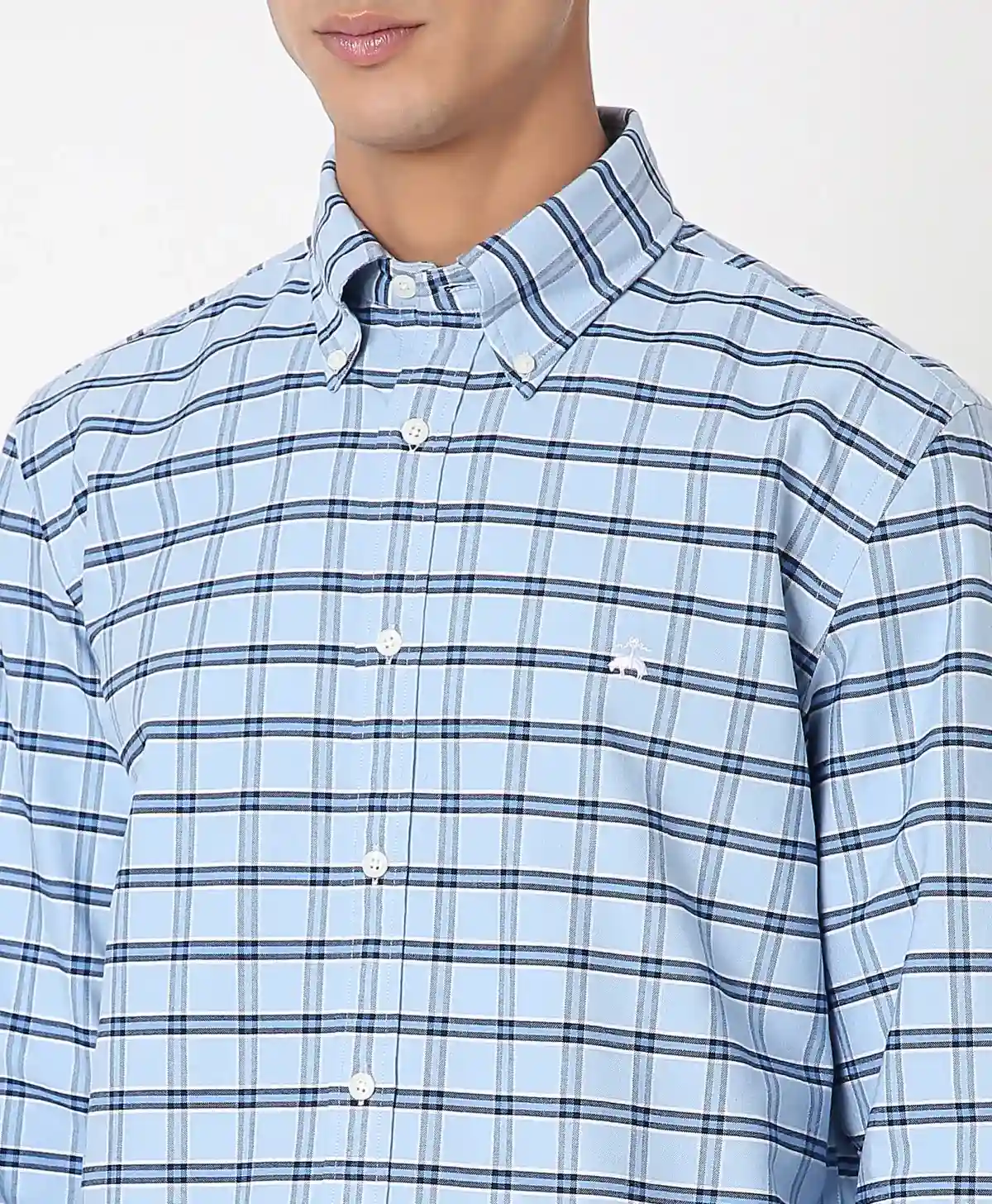 https://cdn.fynd.com/v2/falling-surf-7c8bb8/fyprod/wrkr/products/pictures/item/free/original/brooks-brothers/202400096_BLUE/2/ogmPxz-CnS-410478701005_3_2244.webp