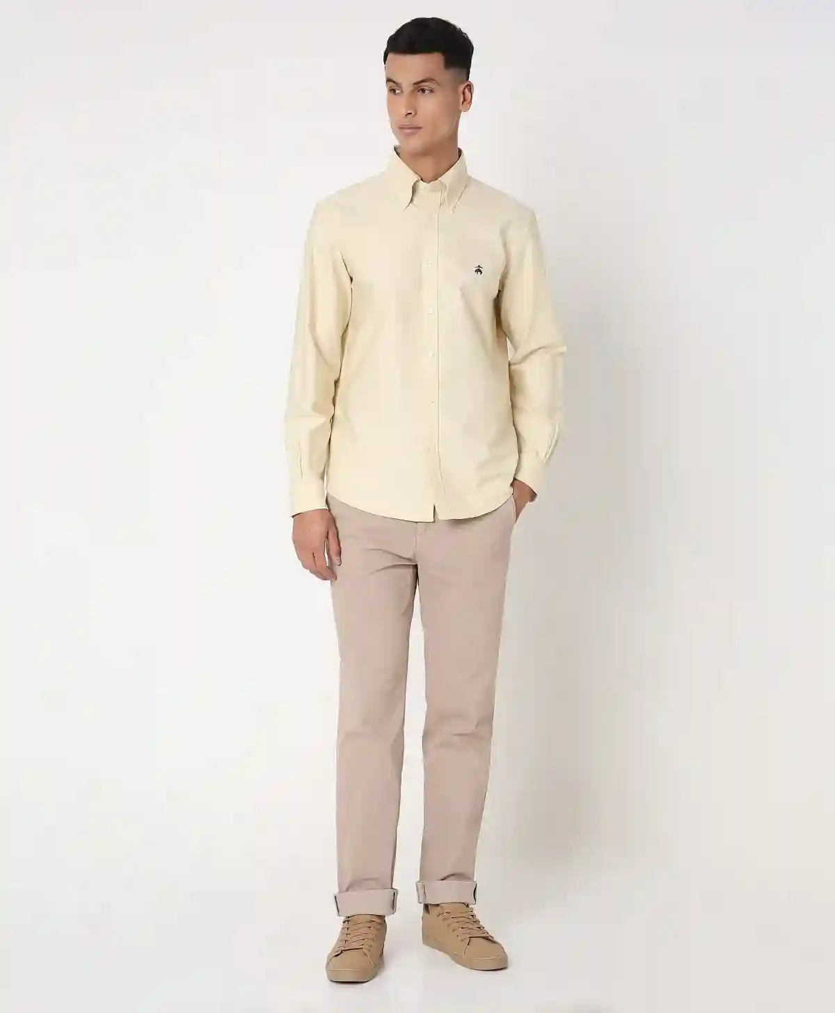 https://cdn.fynd.com/v2/falling-surf-7c8bb8/fyprod/wrkr/products/pictures/item/free/original/brooks-brothers/202400097_BEIGE/1/29CCS51Zhh-410478702005_2_1502.webp