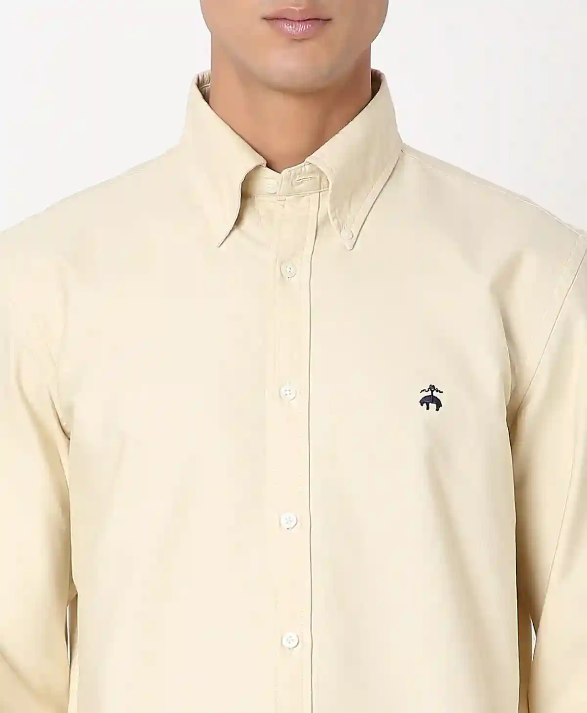 https://cdn.fynd.com/v2/falling-surf-7c8bb8/fyprod/wrkr/products/pictures/item/free/original/brooks-brothers/202400097_BEIGE/2/7DGjzY4TpX-410478702005_3_5373.webp