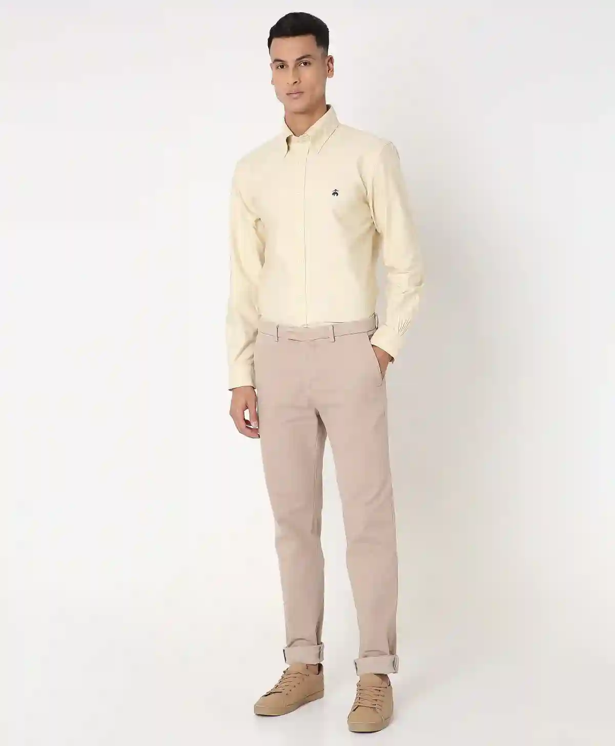 https://cdn.fynd.com/v2/falling-surf-7c8bb8/fyprod/wrkr/products/pictures/item/free/original/brooks-brothers/202400097_BEIGE/5/uIEaBEXsmt-410478702005_6_2389.webp
