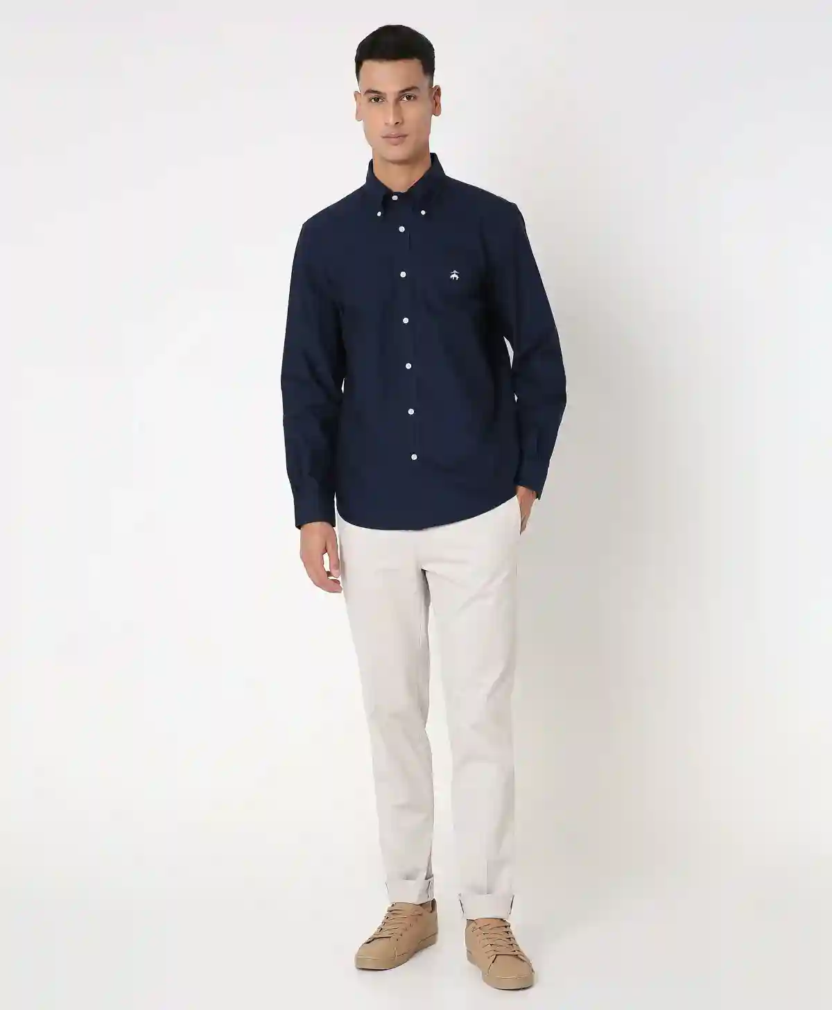 https://cdn.fynd.com/v2/falling-surf-7c8bb8/fyprod/wrkr/products/pictures/item/free/original/brooks-brothers/202400107_NAVY/2/Rnaj42qm99-410478712005_3_9020.webp