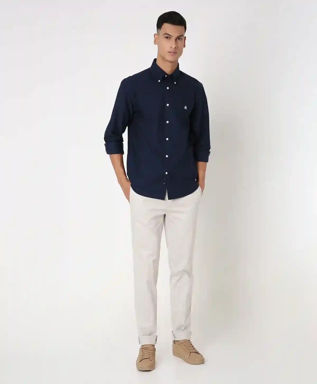 https://cdn.fynd.com/v2/falling-surf-7c8bb8/fyprod/wrkr/products/pictures/item/free/original/brooks-brothers/202400107_NAVY/5/5_TRowwW6D-410478712005_6_9330.webp