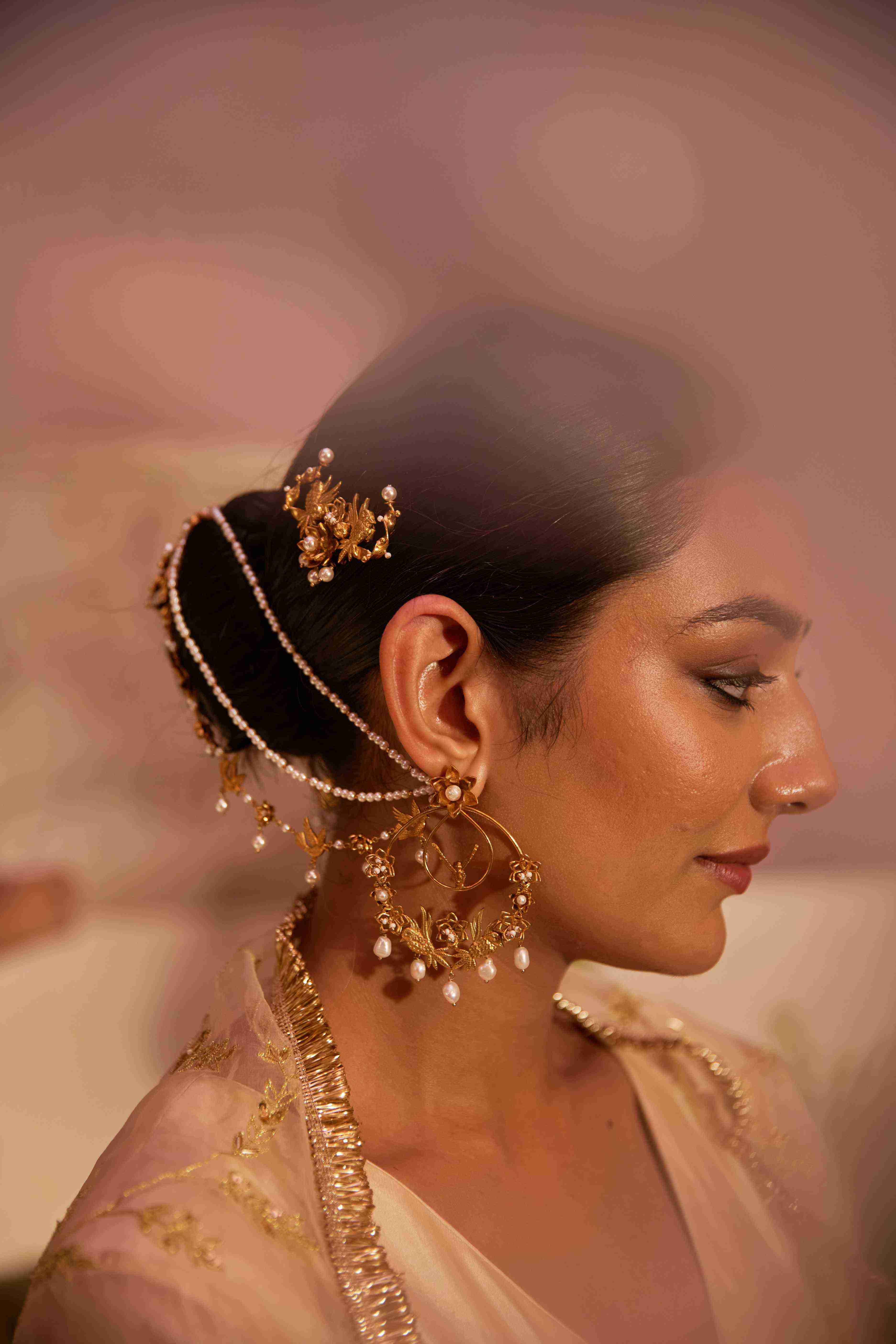 Udatee  Chidiya Chandbali