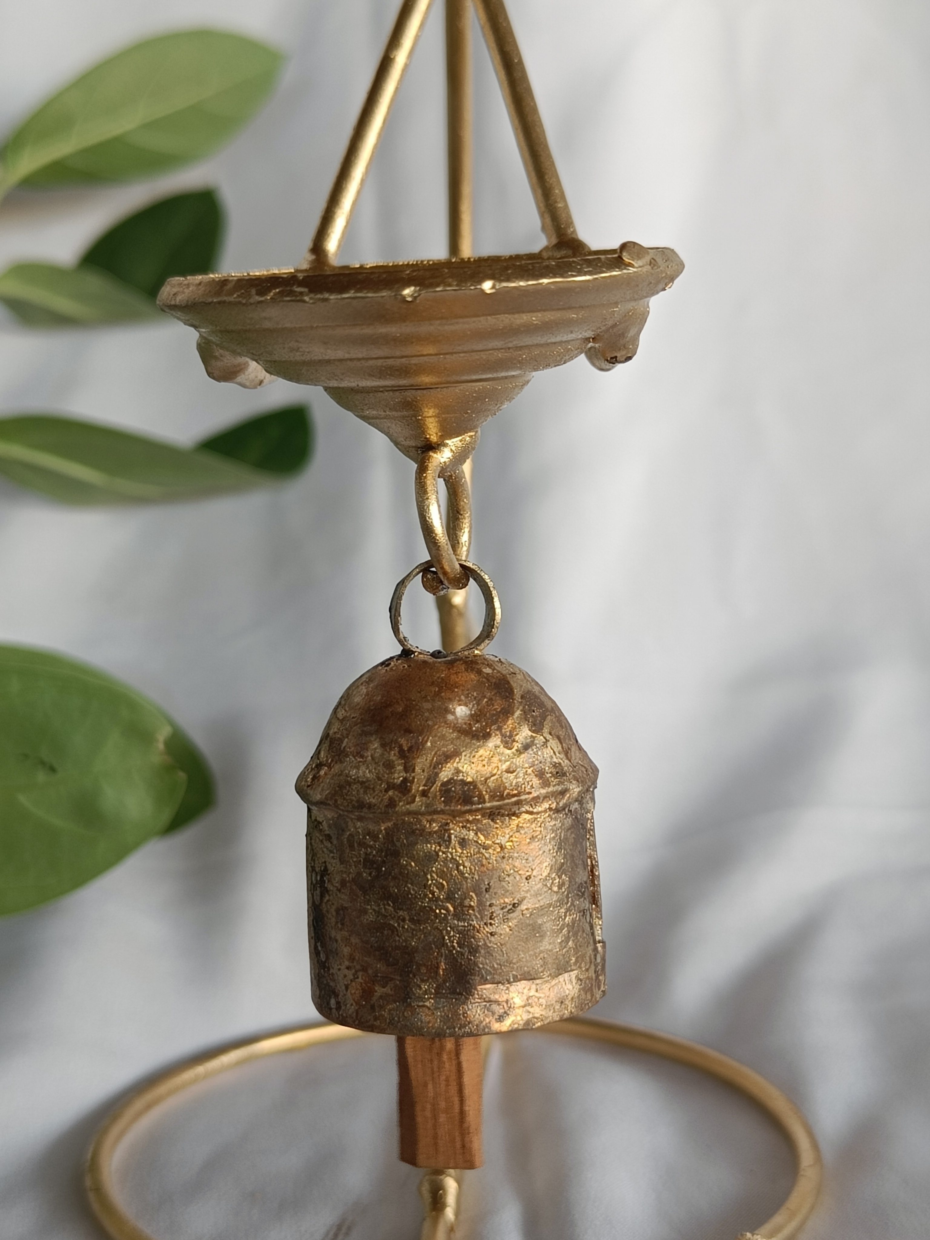 1 bell candle stand