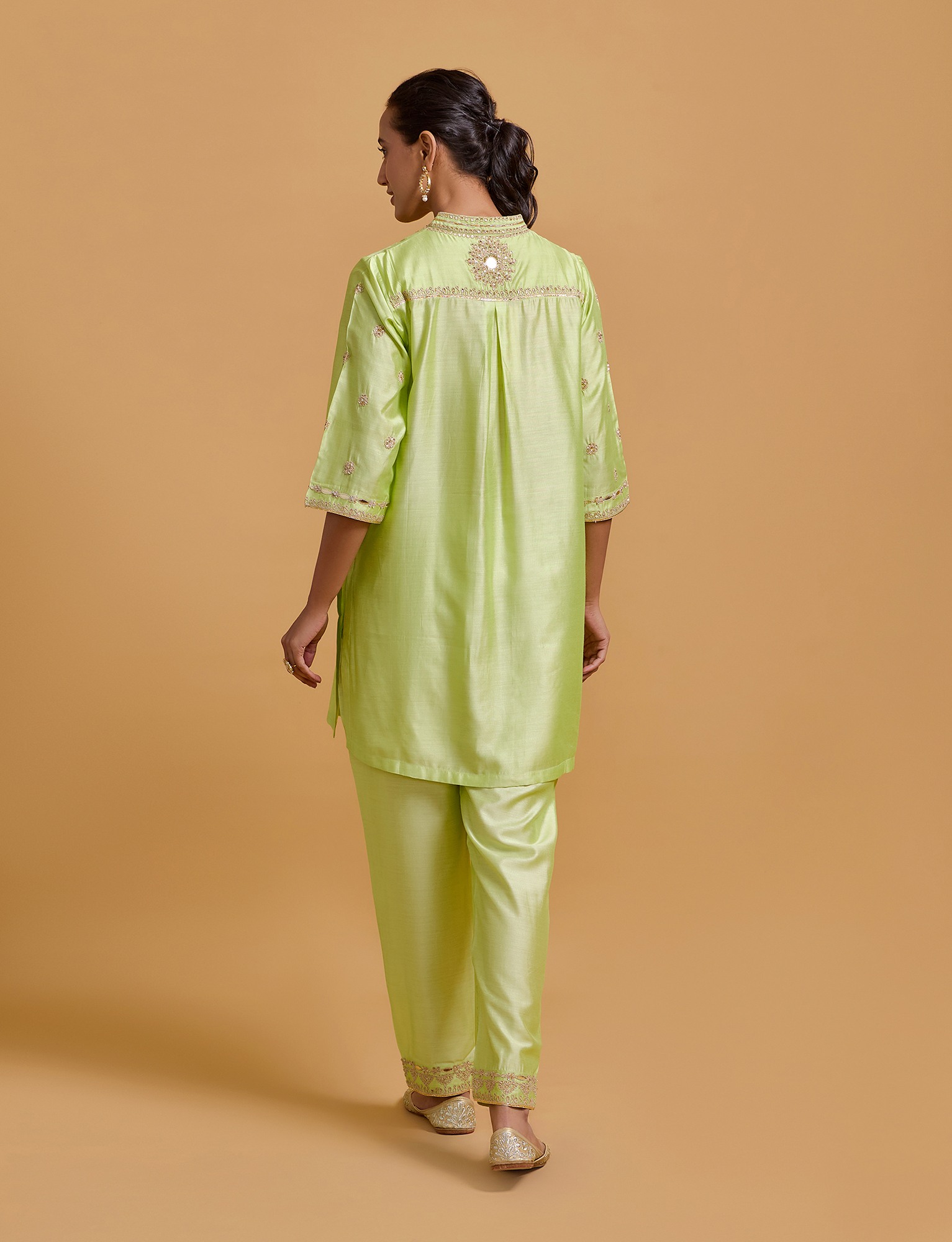 Zeenat Pista Tunic Set