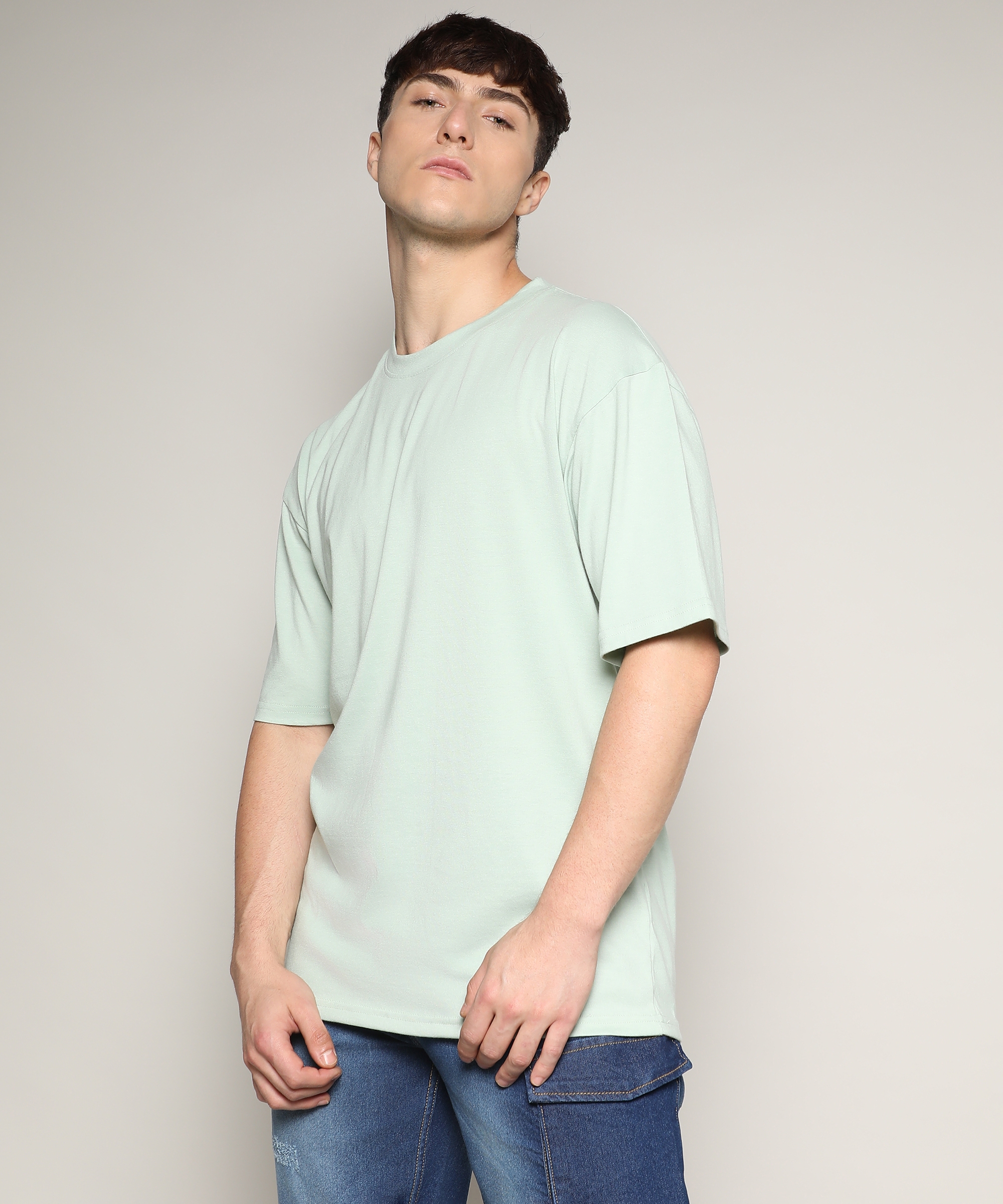 CAMPUS SUTRA | Men's Tea Green Solid Oversized T-Shirt