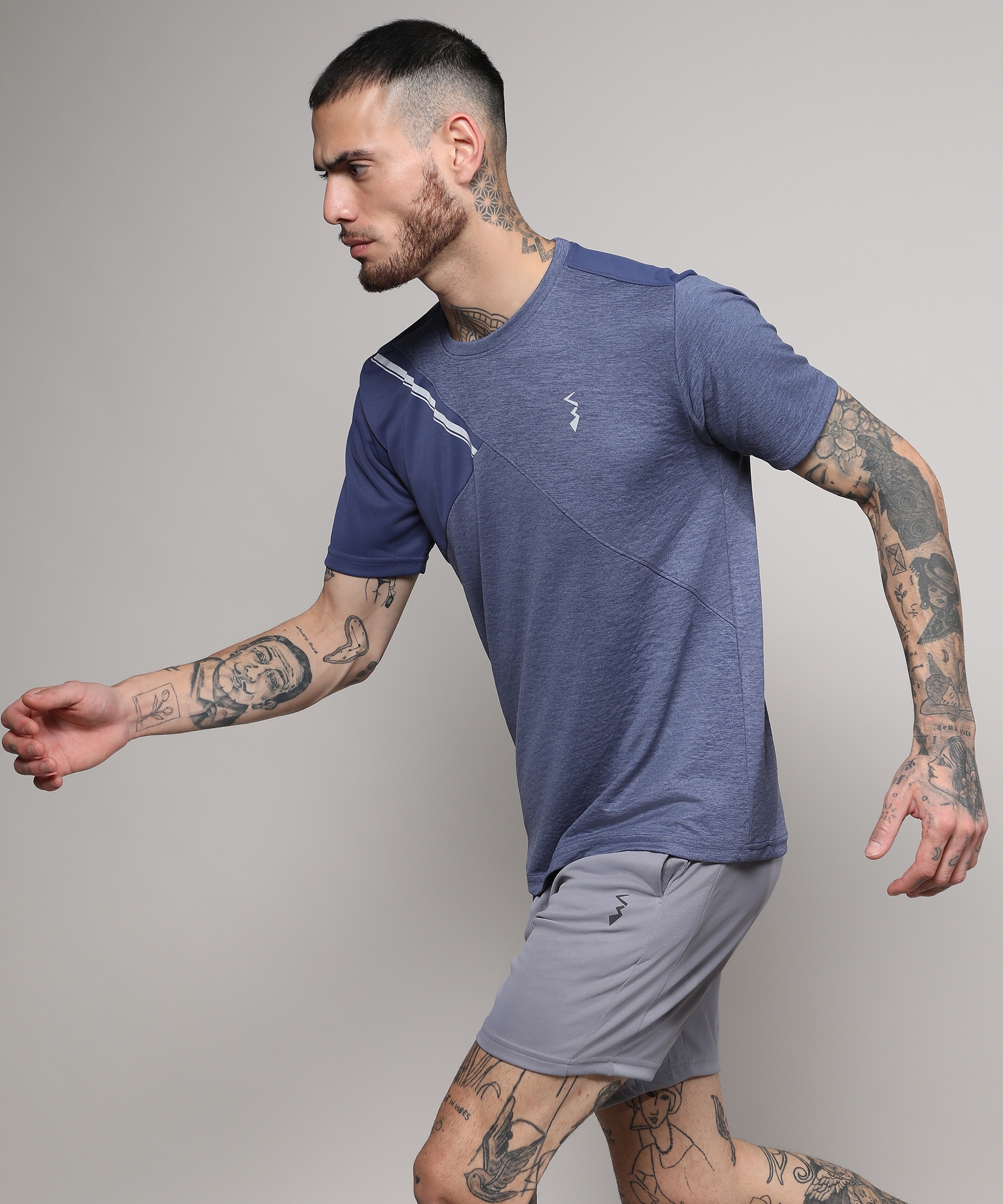 CAMPUS SUTRA | Men's Prussian Blue Solid Activewear T-Shirt
