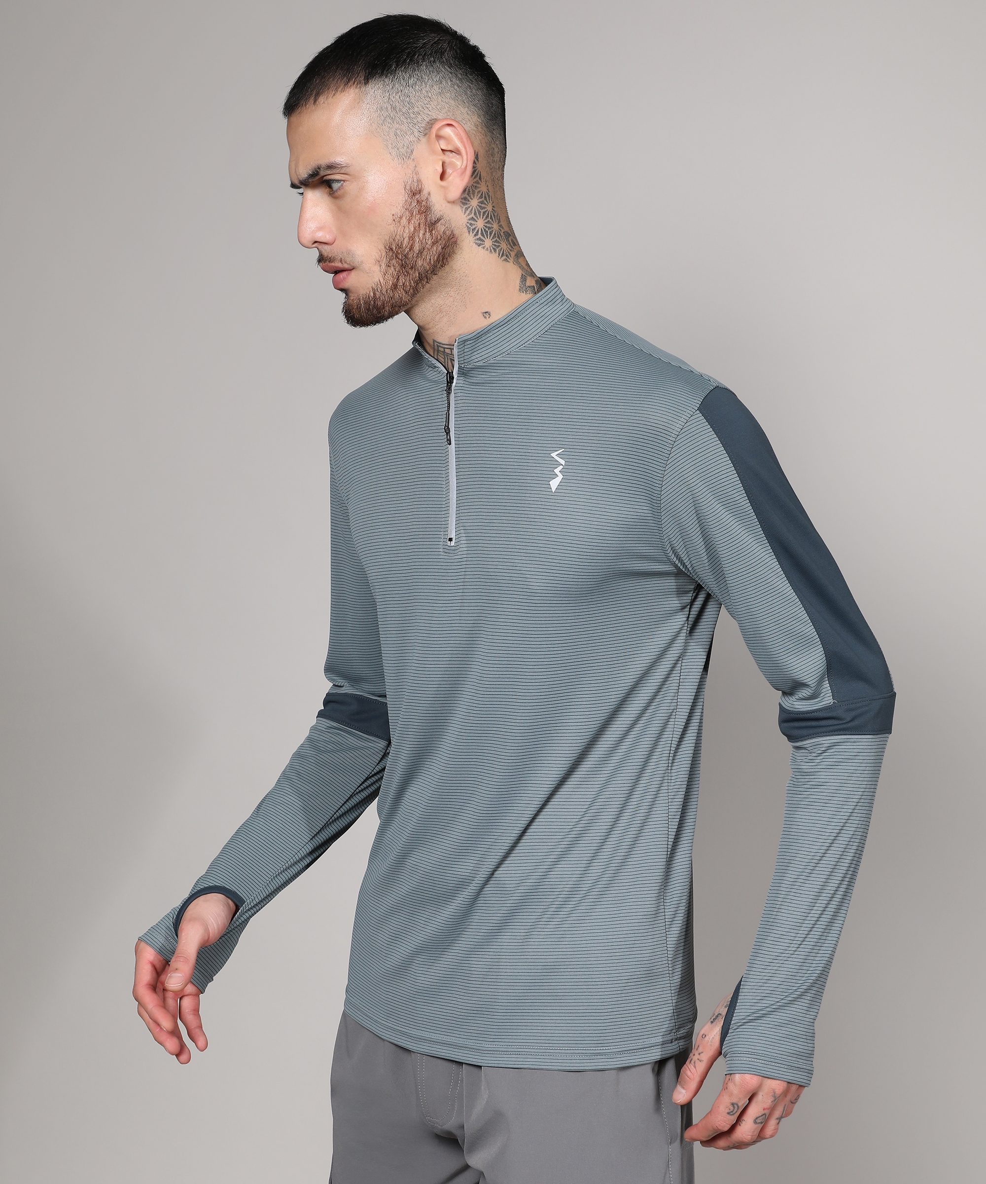 CAMPUS SUTRA | Men's Charcoal Grey Solid Activewear T-Shirt