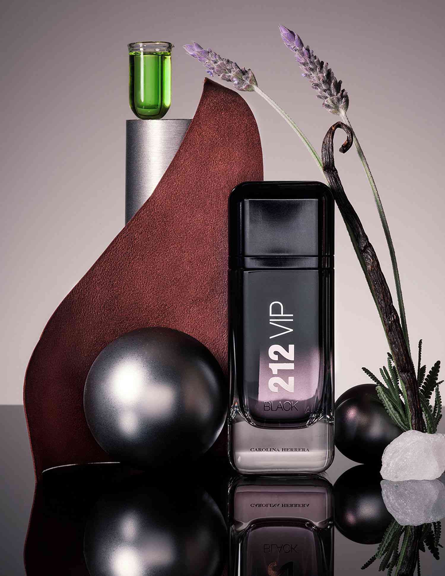 212 VIP Black Own The Party NYC Eau De Parfum • 100ml