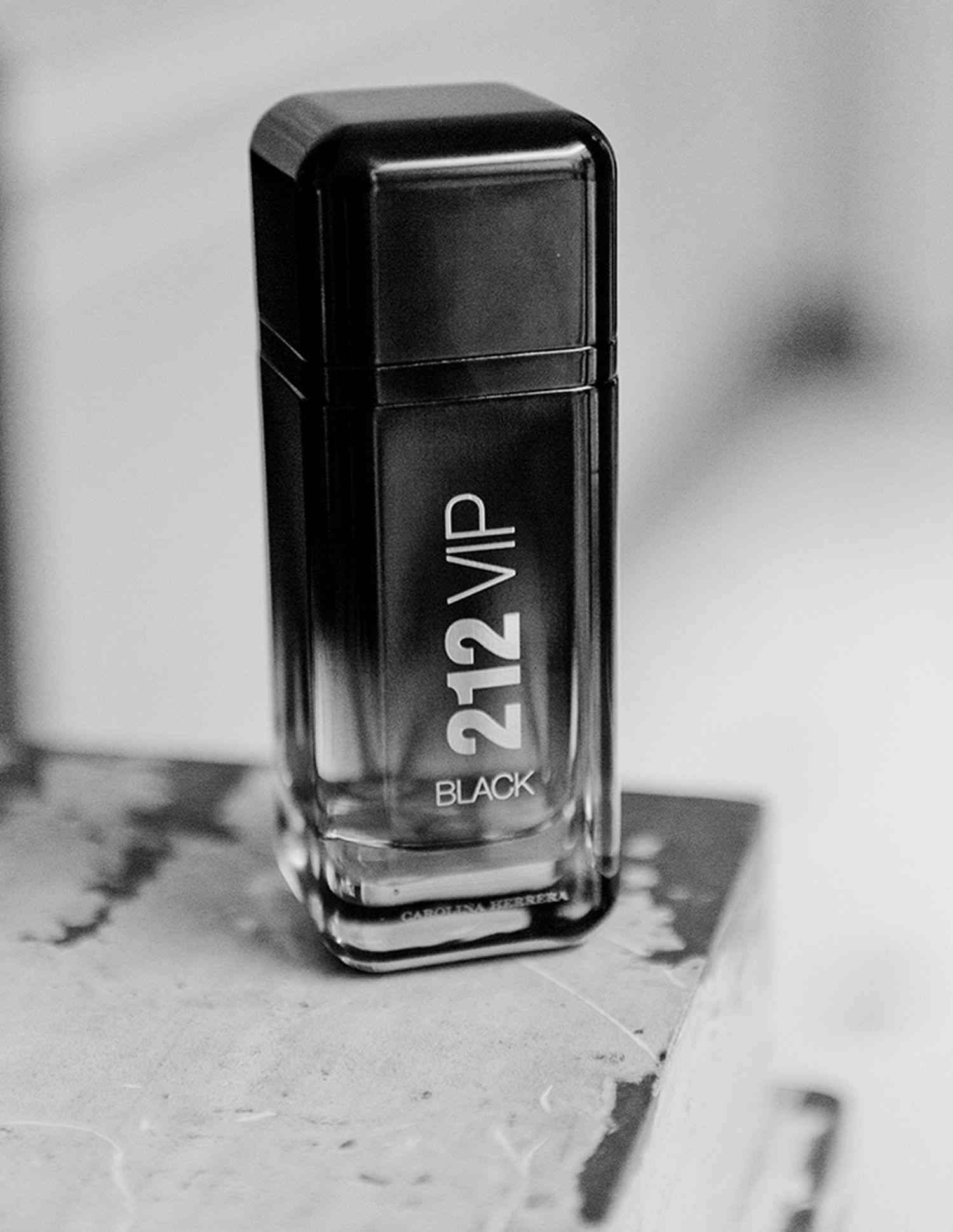 212 VIP Black Own The Party NYC Eau De Parfum • 100ml