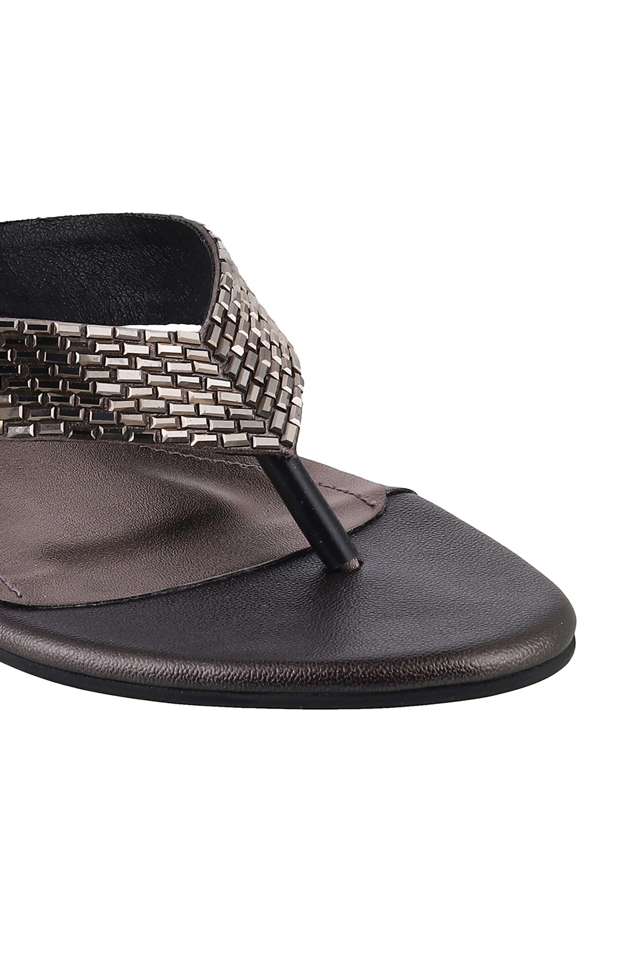 Women Stylised Chunky Heels Silver Sandals