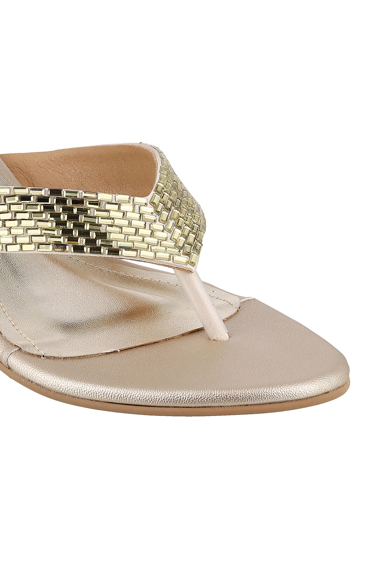 Women Stylised Chunky Heels Gold Sandals
