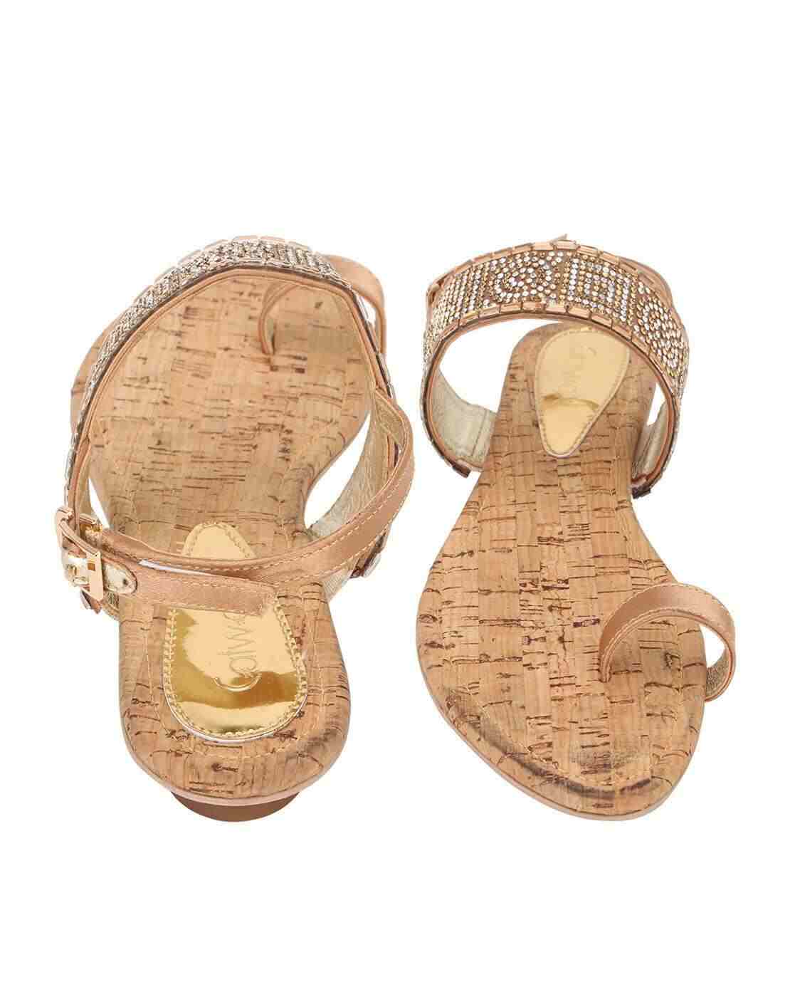 Embellished Toe-Ring Flat Sandals