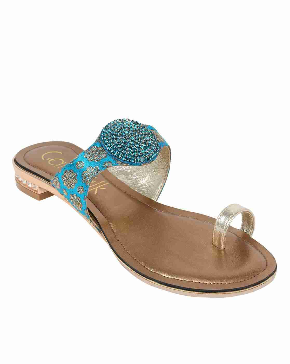 Embellished Toe-Ring Flat Sandals
