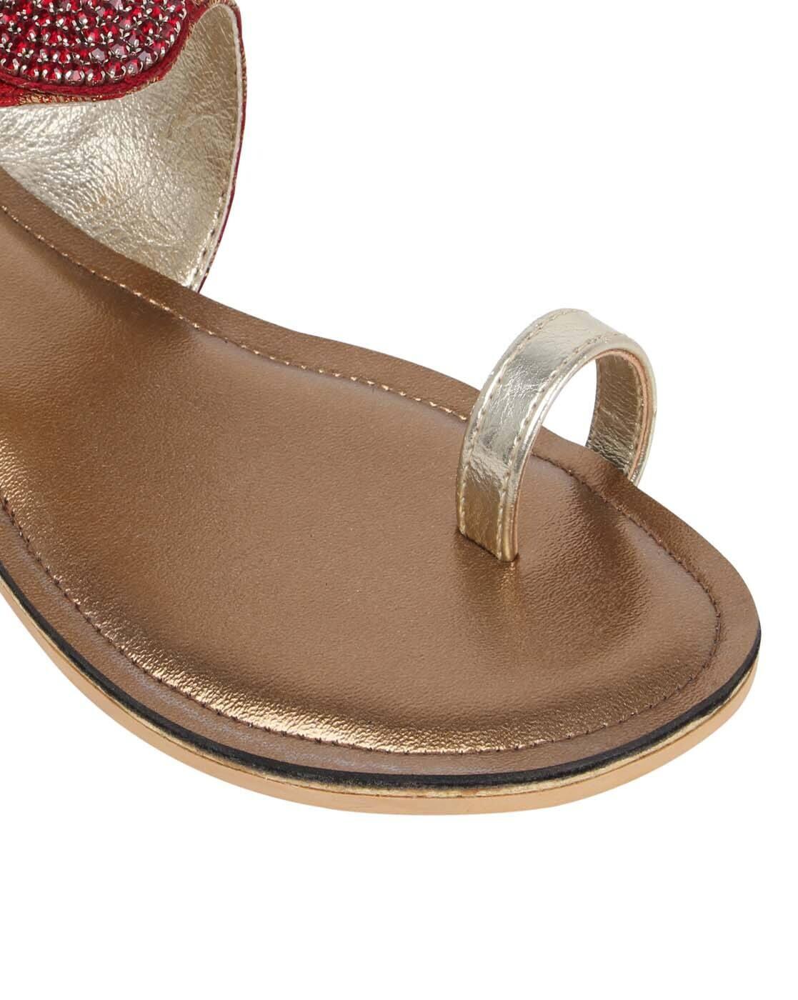 Embellished Toe-Ring Flat Sandals