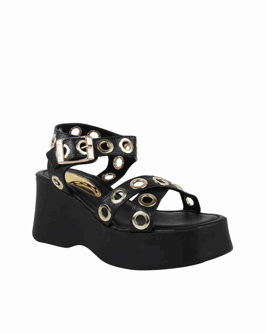 Platforms with Eyelets