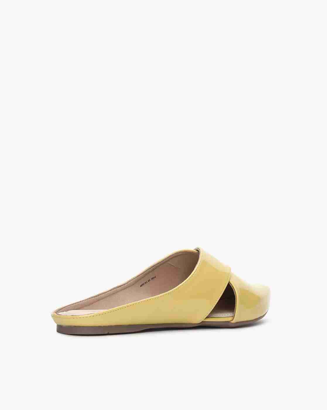 Pointed-Toe Mules