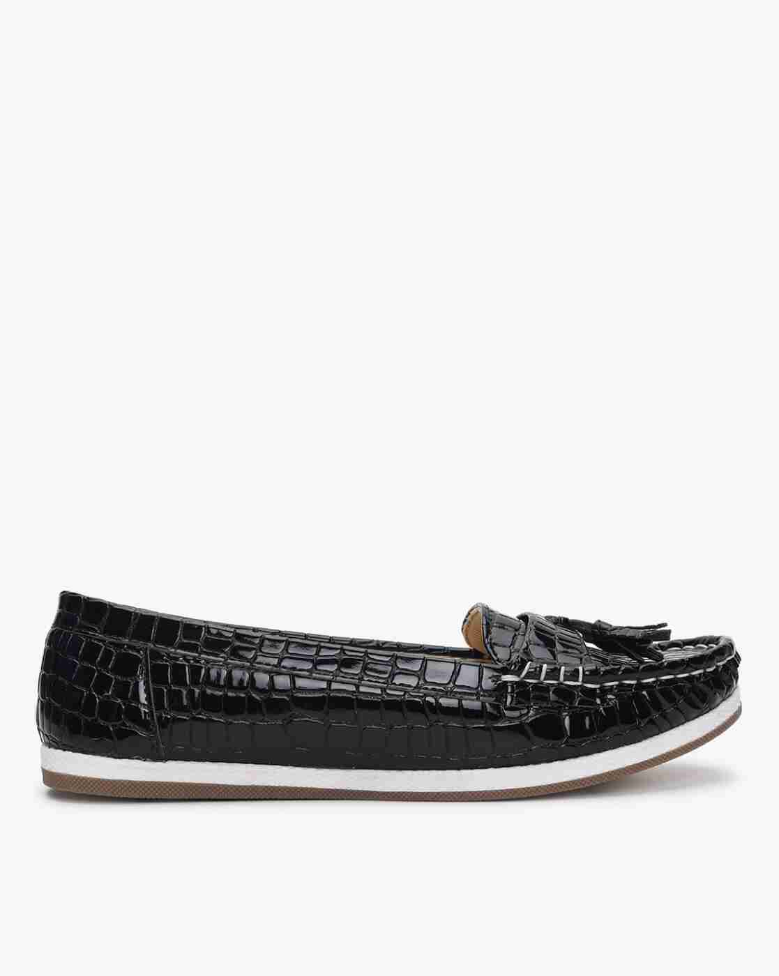 Reptilian Texture Loafers with Tassels