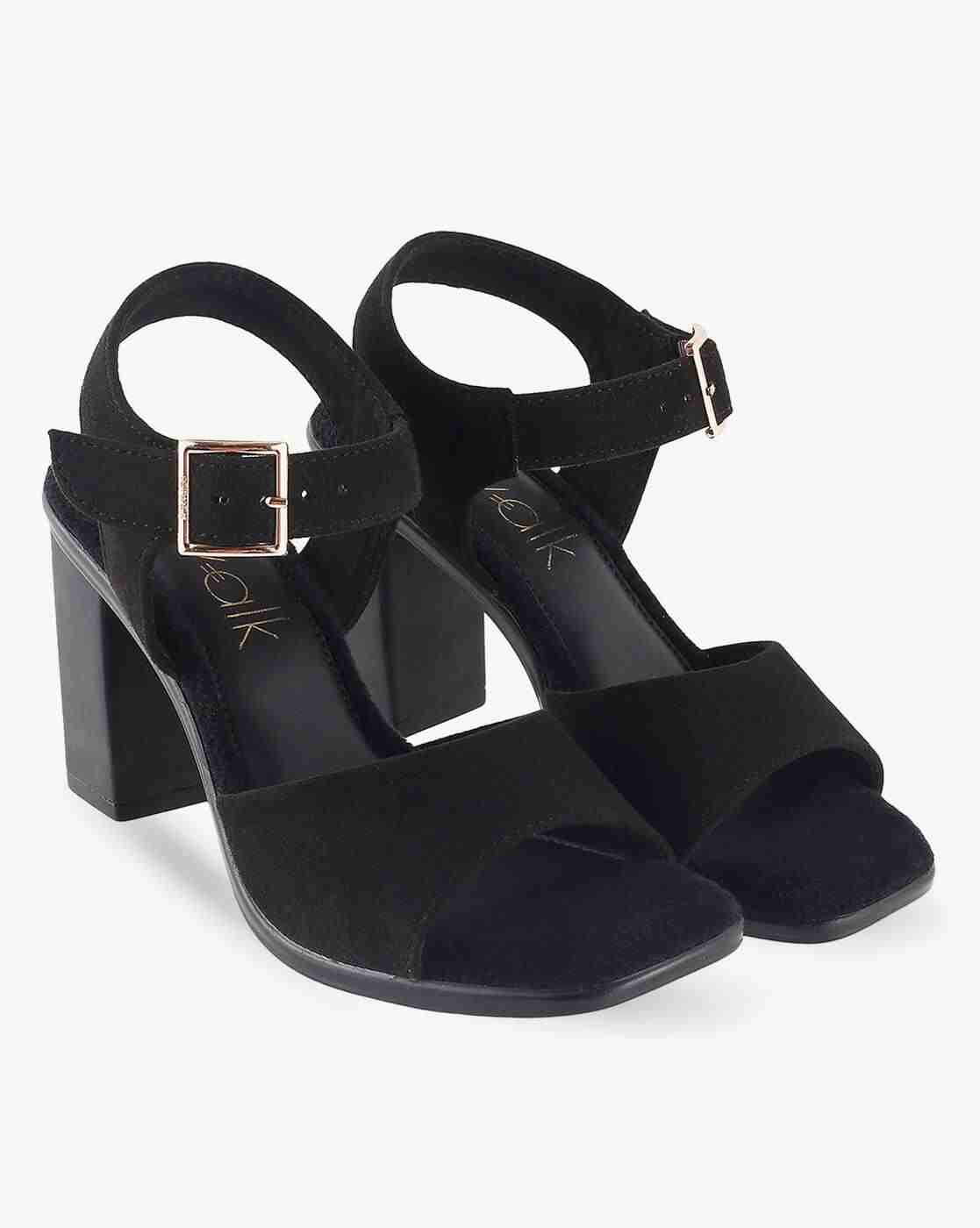 Women Chunky Heeled Sandals with Buckle Accent