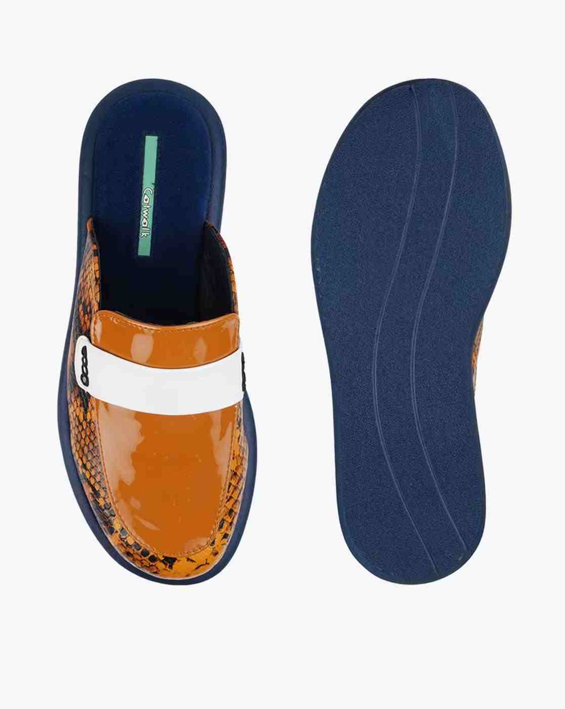 Women Reptilian Pattern Slip-On Shoes
